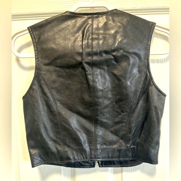 1990s Fitted Zip Up Leather Cropped Vest - Picture 5 of 8